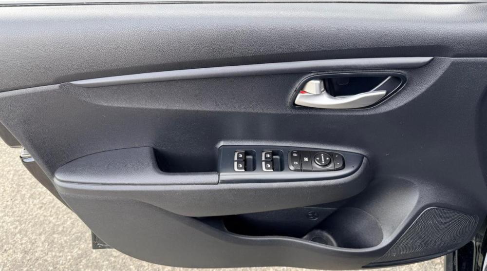 Kia Rio IV Тюмень  - изображение 17
