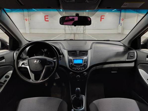 Hyundai Solaris I с пробегом 2013 года, цена 510 000 рублей, 266177 км, седан, Автокод Объявления