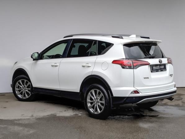 Toyota RAV4 IV (XA40) Рестайлинг с пробегом 2016 года, цена 2 750 000 рублей, 107294 км, внедорожник, Автокод Объявления