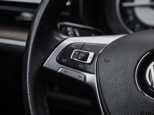 Volkswagen Touareg III с пробегом 2018 года, цена 4 750 000 рублей, 105180 км, внедорожник, Автокод Объявления