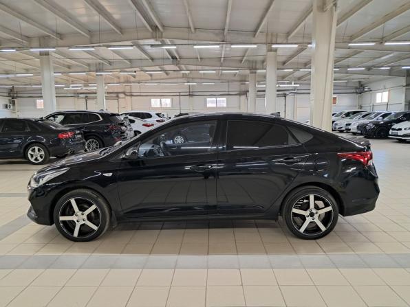Hyundai Solaris II с пробегом 2019 года, цена 1 435 000 рублей, 141010 км, седан, Автокод Объявления