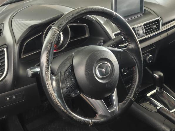Mazda 3 III (BM) с пробегом 2015 года, цена 997 000 рублей, 271362 км, седан, Автокод Объявления