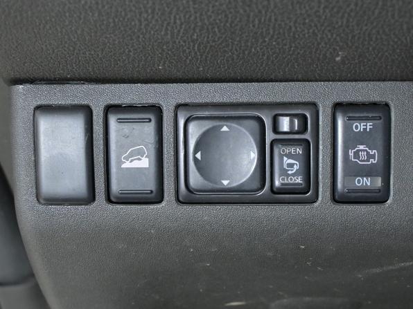 Nissan Pathfinder III Рестайлинг с пробегом 2010 года, цена 1 180 000 рублей, 290000 км, внедорожник, Автокод Объявления