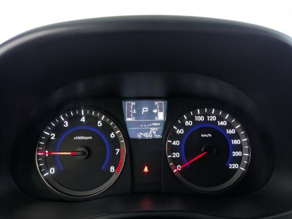 Hyundai Solaris I Рестайлинг с пробегом 2014 года, цена 1 080 000 рублей, 124658 км, хэтчбек, Автокод Объявления
