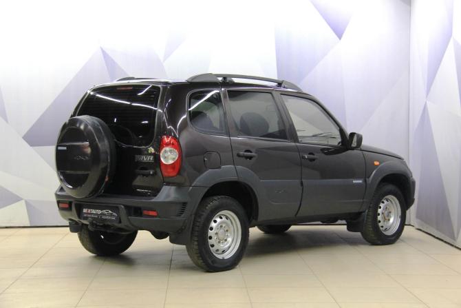 Chevrolet Niva I Рестайлинг с пробегом 2009 года, цена 419 900 рублей, 117381 км, внедорожник, Автокод Объявления