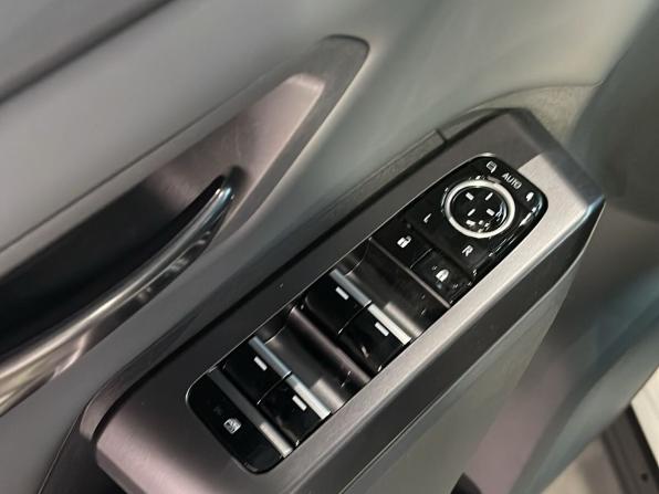 Toyota RAV4 VI (XA60) с пробегом 2025 года, цена 4 250 000 рублей, 38 км, внедорожник, Автокод Объявления