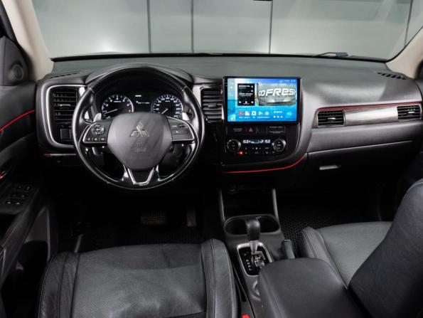 Mitsubishi Outlander III Рестайлинг 2 с пробегом 2015 года, цена 2 000 000 рублей, 212708 км, внедорожник, Автокод Объявления