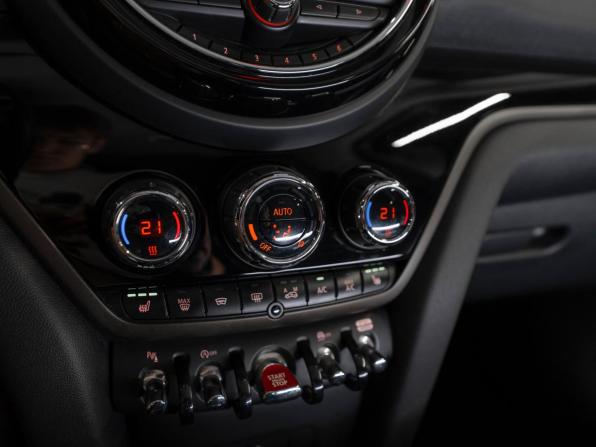 Mini Countryman II с пробегом 2019 года, цена 3 090 000 рублей, 78869 км, внедорожник, Автокод Объявления