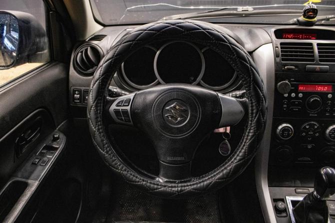 Suzuki Grand Vitara II с пробегом 2005 года, цена 689 000 рублей, 304318 км, внедорожник, Автокод Объявления