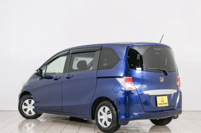 Honda Freed I Рестайлинг 2 с пробегом 2015 года, цена 1 239 000 рублей, 64195 км, компактвэн, Автокод Объявления
