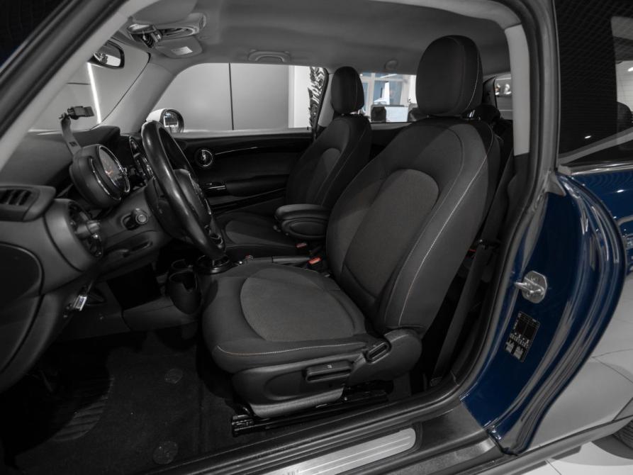 Mini Hatch III (F55/F56) Рестайлинг Москва  - изображение 9