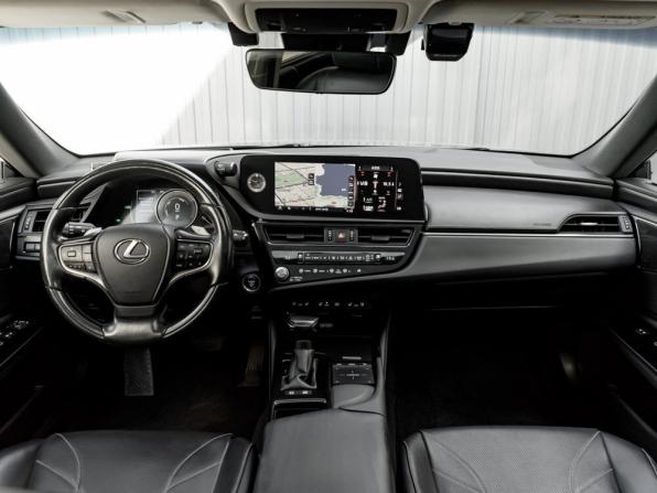 Lexus ES VII с пробегом 2021 года, цена 3 490 000 рублей, 68958 км, седан, Автокод Объявления