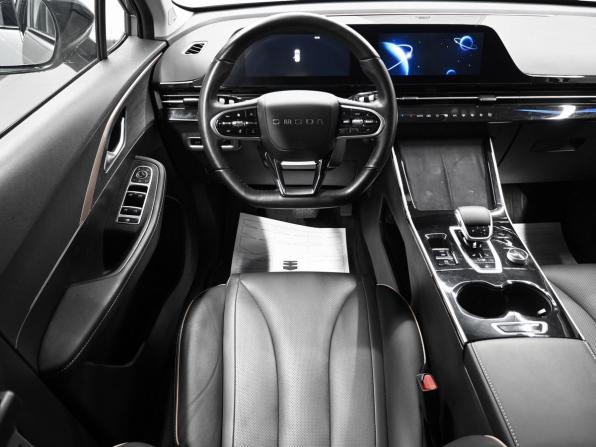 Omoda C5 I с пробегом 2023 года, цена 1 945 000 рублей, 50459 км, внедорожник, Автокод Объявления