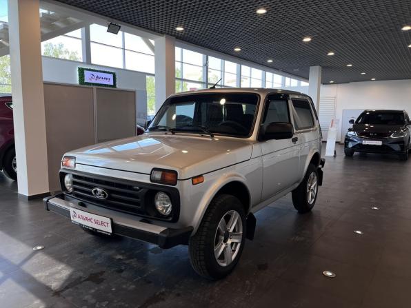 Lada (ВАЗ) Niva Legend с пробегом 2024 года, цена 956 000 рублей, 47637 км, внедорожник, Автокод Объявления