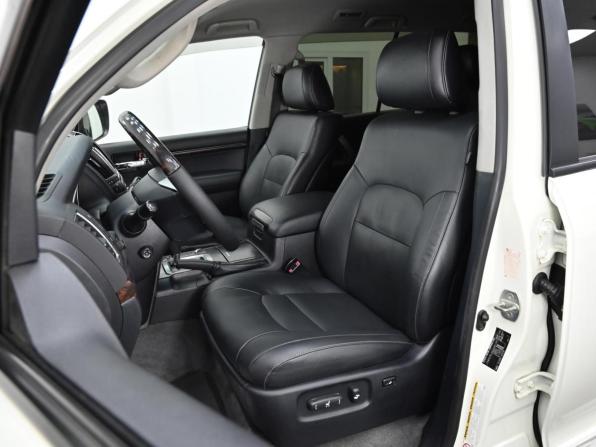 Toyota Land Cruiser 200 Series Рестайлинг 1 с пробегом 2012 года, цена 2 999 000 рублей, 302000 км, внедорожник, Автокод Объявления