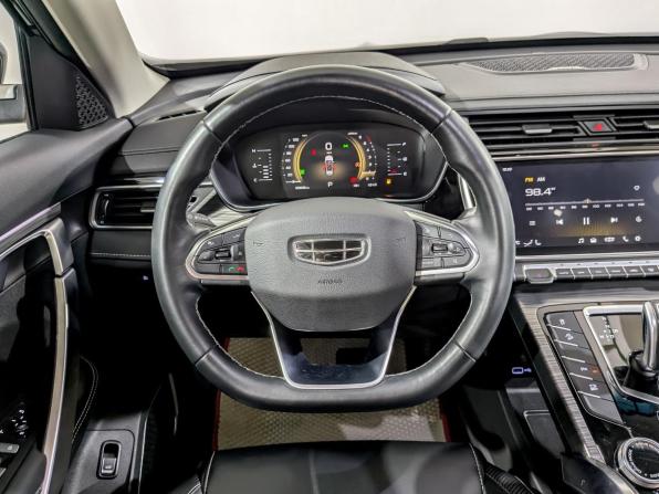 Geely Atlas Pro с пробегом 2024 года, цена 2 215 000 рублей, 58694 км, внедорожник, Автокод Объявления