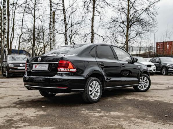Volkswagen Polo V Рестайлинг с пробегом 2016 года, цена 927 000 рублей, 134035 км, седан, Автокод Объявления