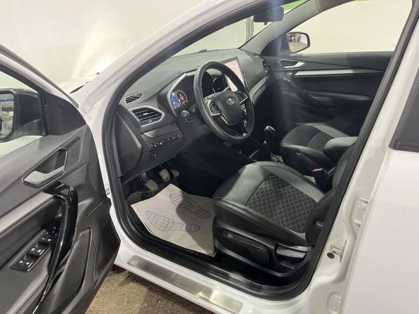 Lada (ВАЗ) Vesta I Рестайлинг (NG) с пробегом 2025 года, цена 1 729 000 рублей, 5417 км, седан, Автокод Объявления