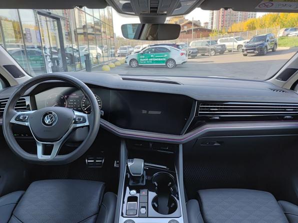 Volkswagen Touareg III с пробегом 2018 года, цена 4 492 800 рублей, 149191 км, внедорожник, Автокод Объявления