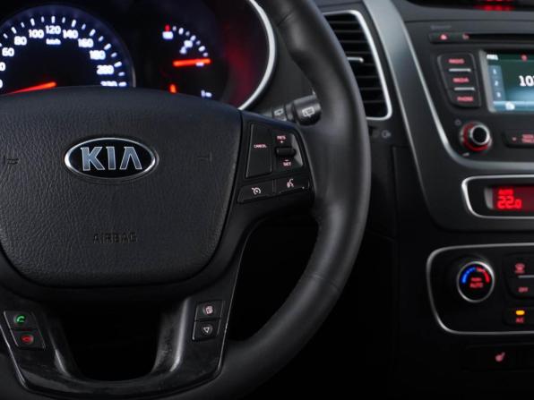 Kia Sorento II Рестайлинг с пробегом 2015 года, цена 1 499 999 рублей, 142160 км, внедорожник, Автокод Объявления