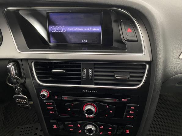 Audi A4 IV (B8) Рестайлинг с пробегом 2013 года, цена 1 240 000 рублей, 209453 км, седан, Автокод Объявления
