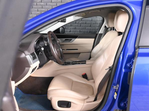 Jaguar XF II с пробегом 2016 года, цена 2 050 000 рублей, 89174 км, седан, Автокод Объявления