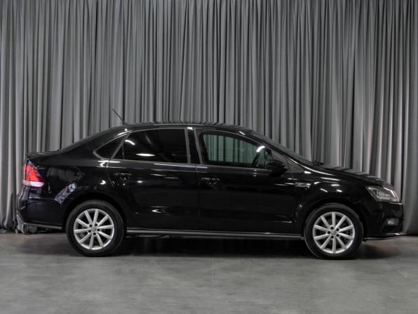 Volkswagen Polo V Рестайлинг с пробегом 2016 года, цена 969 000 рублей, 231716 км, седан, Автокод Объявления
