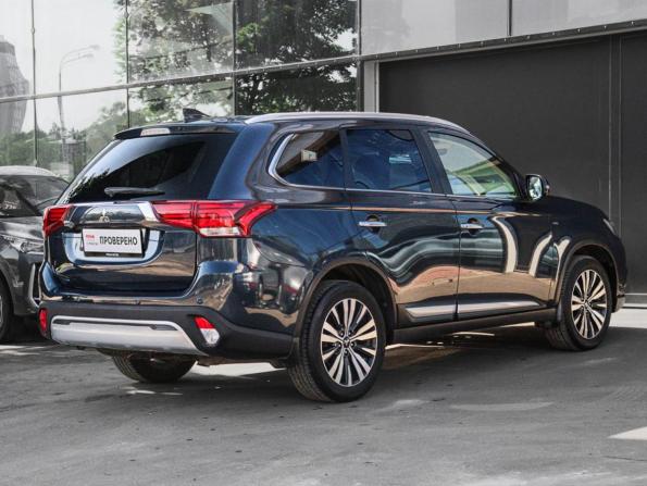 Mitsubishi Outlander III Рестайлинг 3 с пробегом 2021 года, цена 2 860 000 рублей, 93155 км, внедорожник, Автокод Объявления