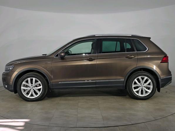 Volkswagen Tiguan II с пробегом 2017 года, цена 2 630 000 рублей, 72055 км, внедорожник, Автокод Объявления