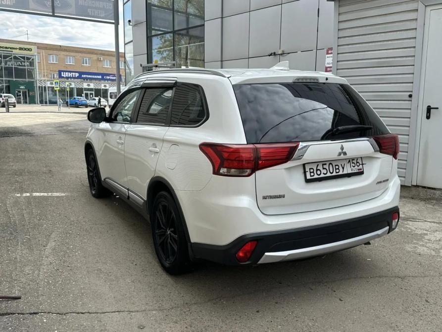 Mitsubishi Outlander III Рестайлинг 2 Оренбург  - изображение 2