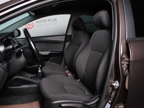 Kia Rio III Рестайлинг с пробегом 2017 года, цена 1 315 000 рублей, 86349 км, седан, Автокод Объявления