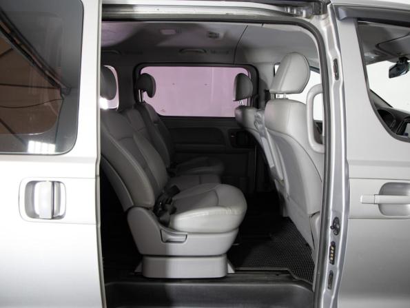 Hyundai Grand Starex I Рестайлинг с пробегом 2016 года, цена 2 299 000 рублей, 163684 км, минивэн, Автокод Объявления