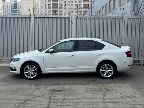 Skoda Octavia III (A7) с пробегом 2017 года, цена 1 599 000 рублей, 195054 км, лифтбек, Автокод Объявления