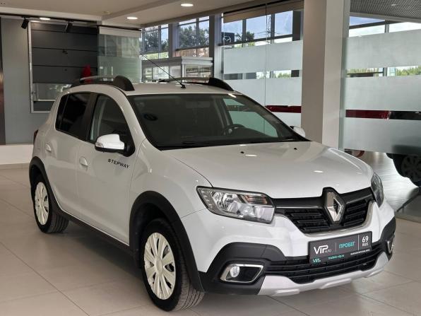 Renault Sandero II Рестайлинг с пробегом 2021 года, цена 1 385 000 рублей, 86264 км, хэтчбек, Автокод Объявления