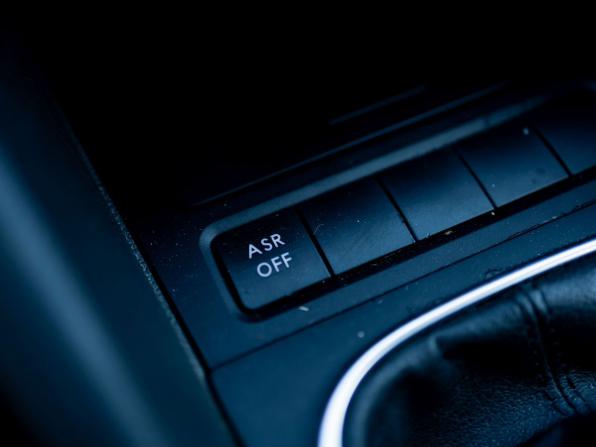 Volkswagen Golf VI с пробегом 2012 года, цена 949 000 рублей, 118043 км, универсал, Автокод Объявления
