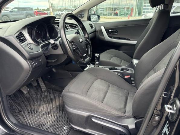 Kia Ceed II с пробегом 2014 года, цена 825 000 рублей, 168500 км, хэтчбек, Автокод Объявления