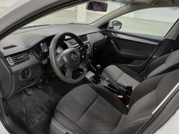 Skoda Octavia III (A7) с пробегом 2013 года, цена 620 000 рублей, 293504 км, лифтбек, Автокод Объявления