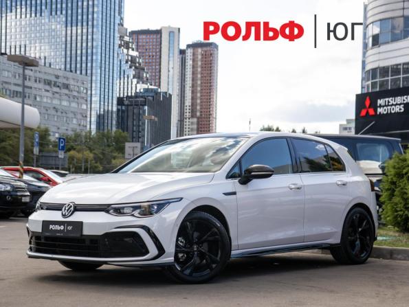 Volkswagen Golf VIII с пробегом 2022 года, цена 2 488 000 рублей, 52523 км, хэтчбек, Автокод Объявления