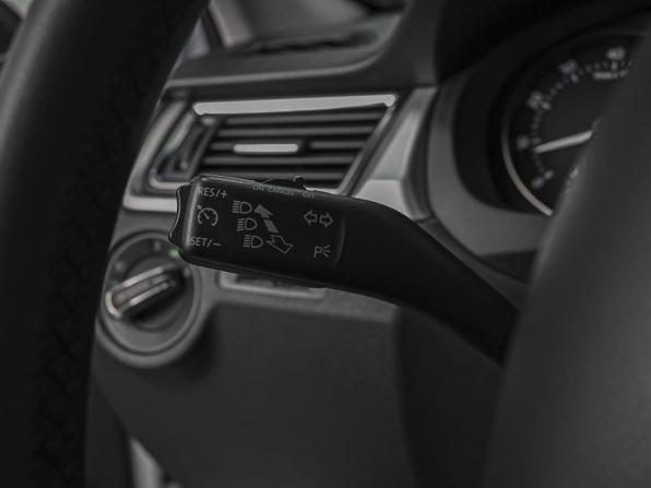 Skoda Rapid I с пробегом 2015 года, цена 1 209 000 рублей, 178745 км, лифтбек, Автокод Объявления