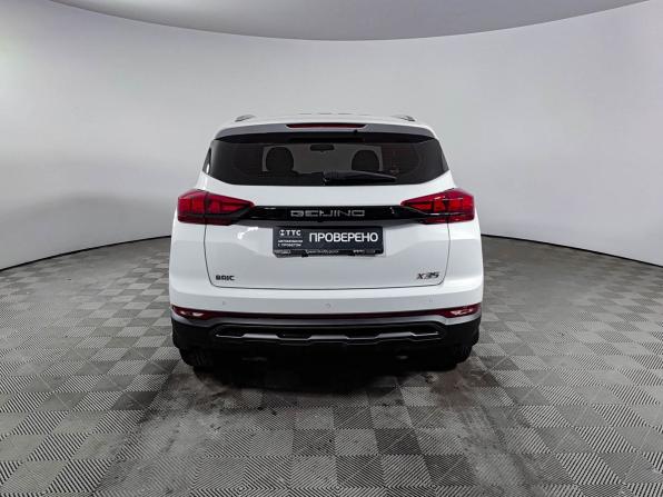 BAIC X35 с пробегом 2023 года, цена 1 660 000 рублей, 28000 км, внедорожник, Автокод Объявления