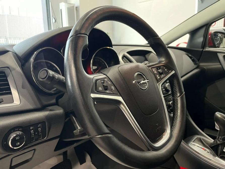 Opel Astra J Рестайлинг Москва  - изображение 13