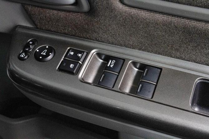 Honda Stepwgn V с пробегом 2019 года, цена 2 129 000 рублей, 114838 км, минивэн, Автокод Объявления