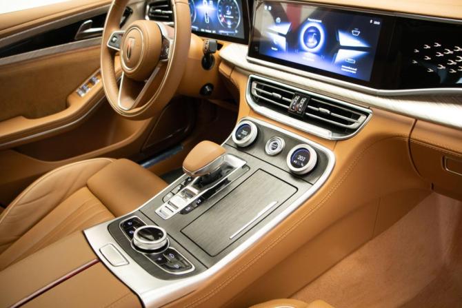 Hongqi H9 I с пробегом 2023 года, цена 4 050 000 рублей, 17900 км, седан, Автокод Объявления
