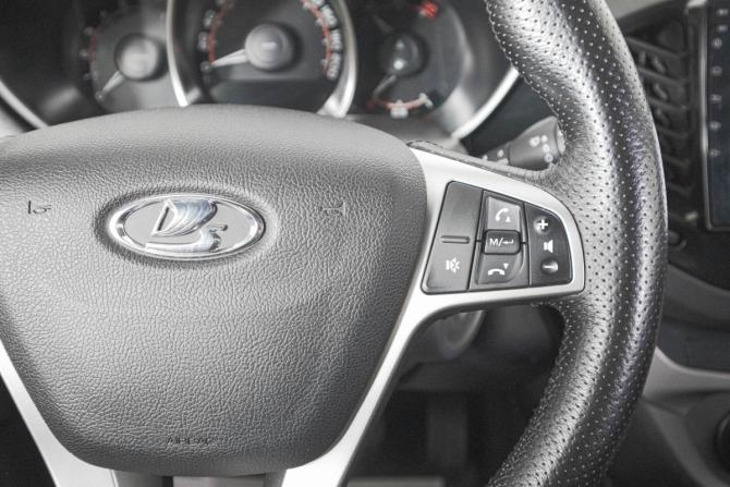 Lada (ВАЗ) Vesta I с пробегом 2019 года, цена 1 079 000 рублей, 109500 км, седан, Автокод Объявления