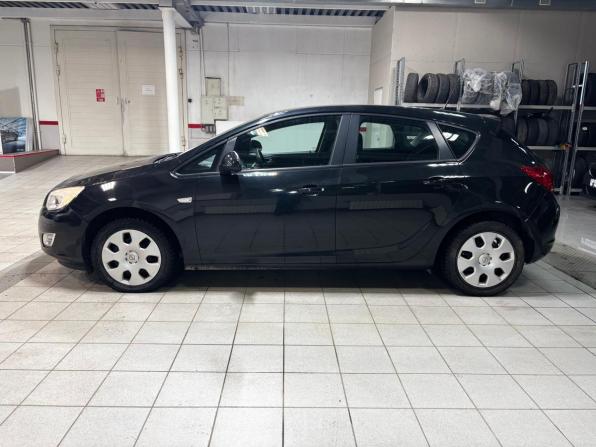Opel Astra J с пробегом 2011 года, цена 779 000 рублей, 158300 км, хэтчбек, Автокод Объявления