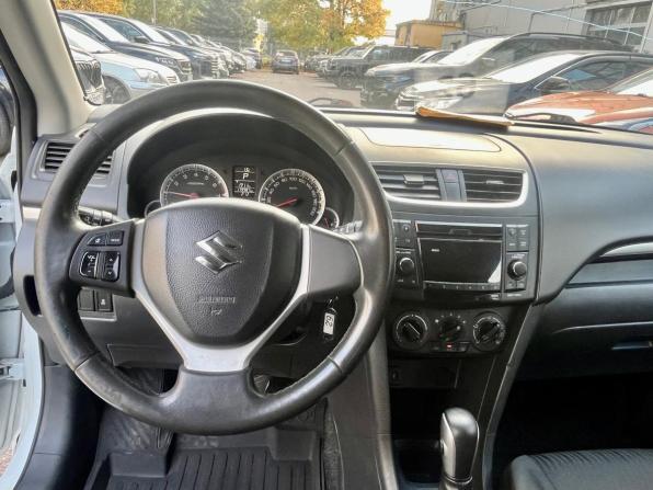 Suzuki Swift IV с пробегом 2011 года, цена 799 000 рублей, 177000 км, хэтчбек, Автокод Объявления