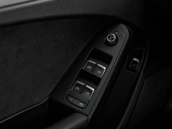 Audi A4 IV (B8) Рестайлинг с пробегом 2014 года, цена 1 391 000 рублей, 229086 км, универсал, Автокод Объявления