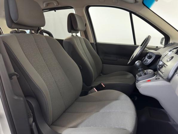 Renault Scenic II Рестайлинг с пробегом 2008 года, цена 639 900 рублей, 175007 км, компактвэн, Автокод Объявления