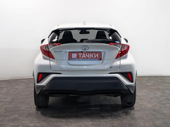 Toyota C-HR I с пробегом 2019 года, цена 1 900 000 рублей, 83000 км, внедорожник, Автокод Объявления