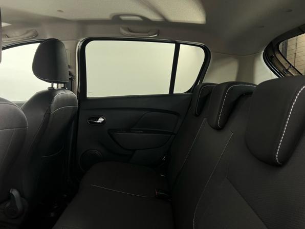 Renault Sandero II Рестайлинг с пробегом 2020 года, цена 1 175 000 рублей, 93113 км, хэтчбек, Автокод Объявления